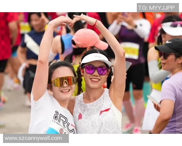 马拉松大满贯回顾:成都滑板队默契配合展现团队精神与实力 马拉松大满贯回顾:成都滑板队默契配合展现团队精神与实力